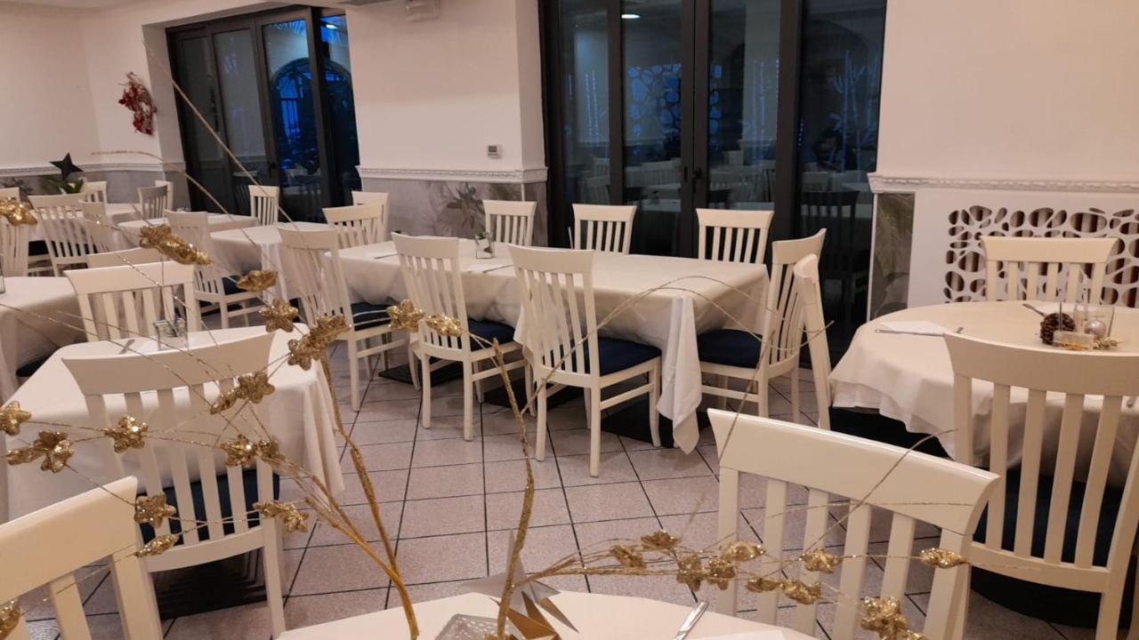 Hotel Okinawa Rimini Buitenkant foto