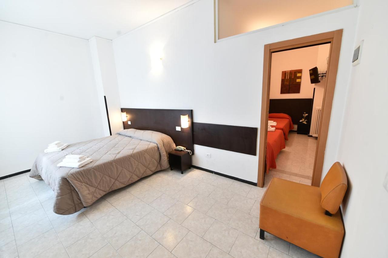 Hotel Okinawa Rimini Buitenkant foto