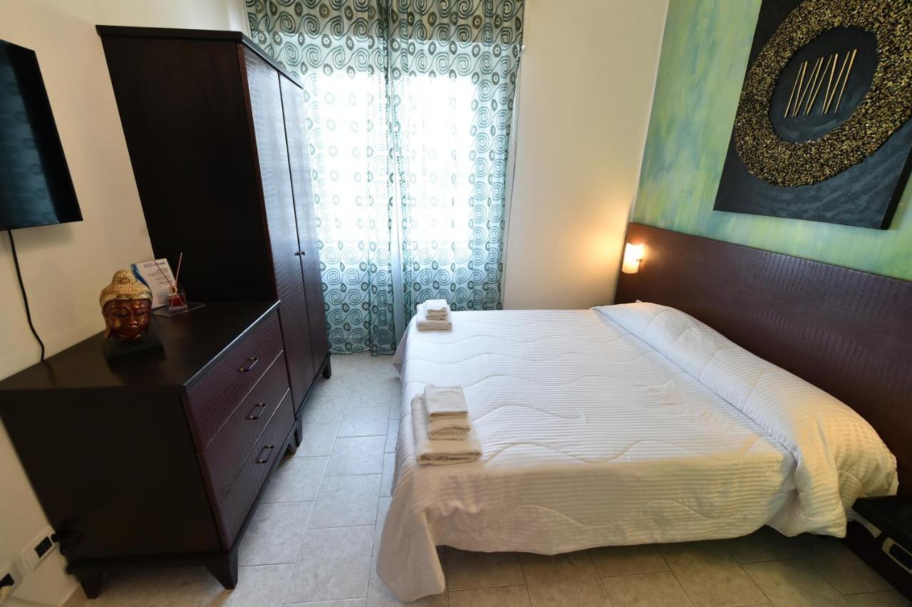 Hotel Okinawa Rimini Buitenkant foto